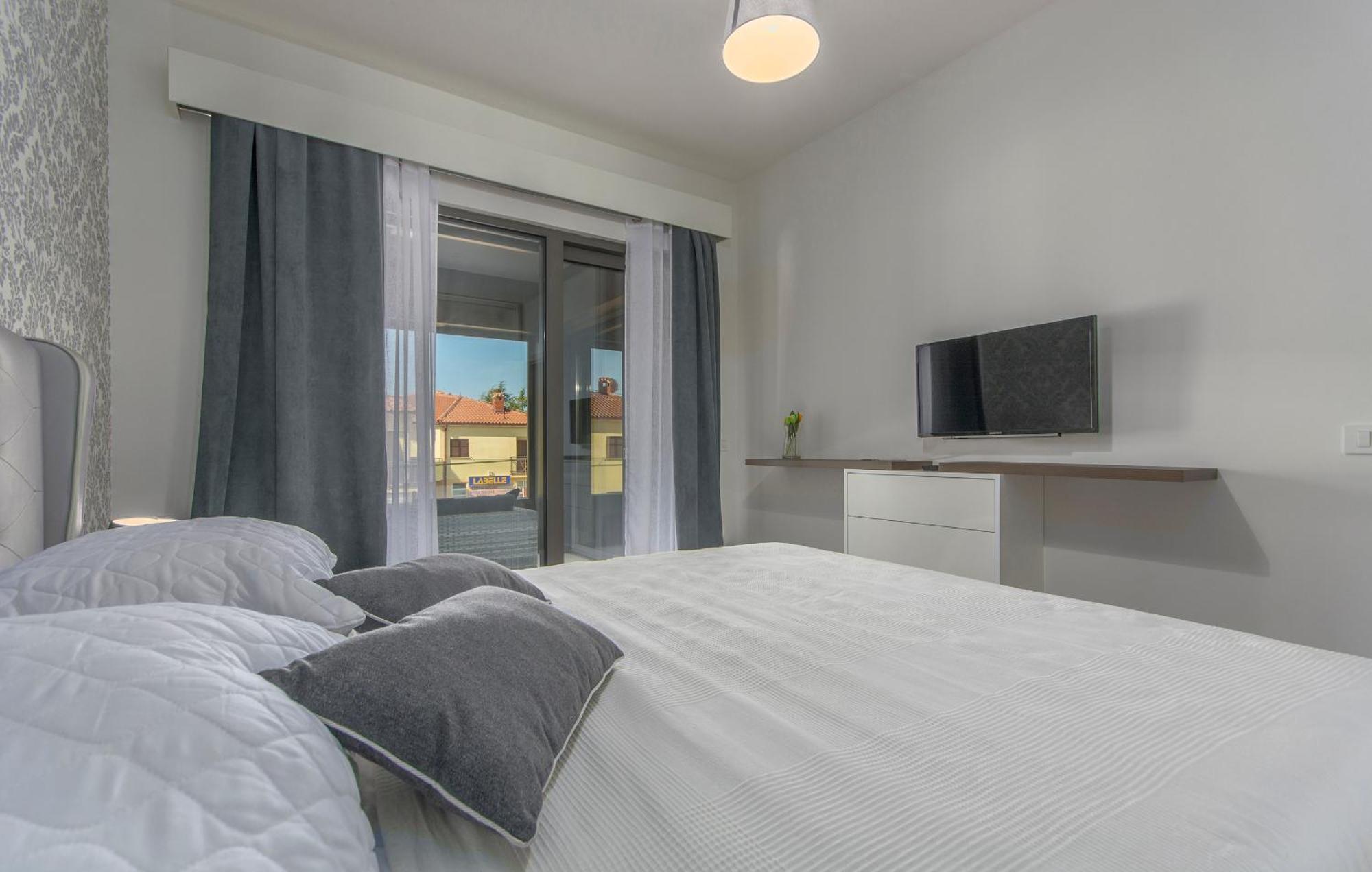 Apartment Spada Porec Bagian luar foto