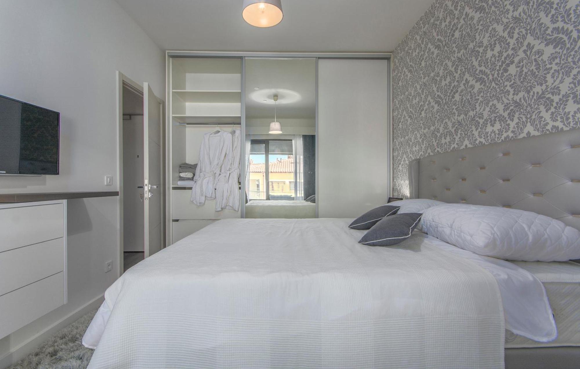 Apartment Spada Porec Bagian luar foto